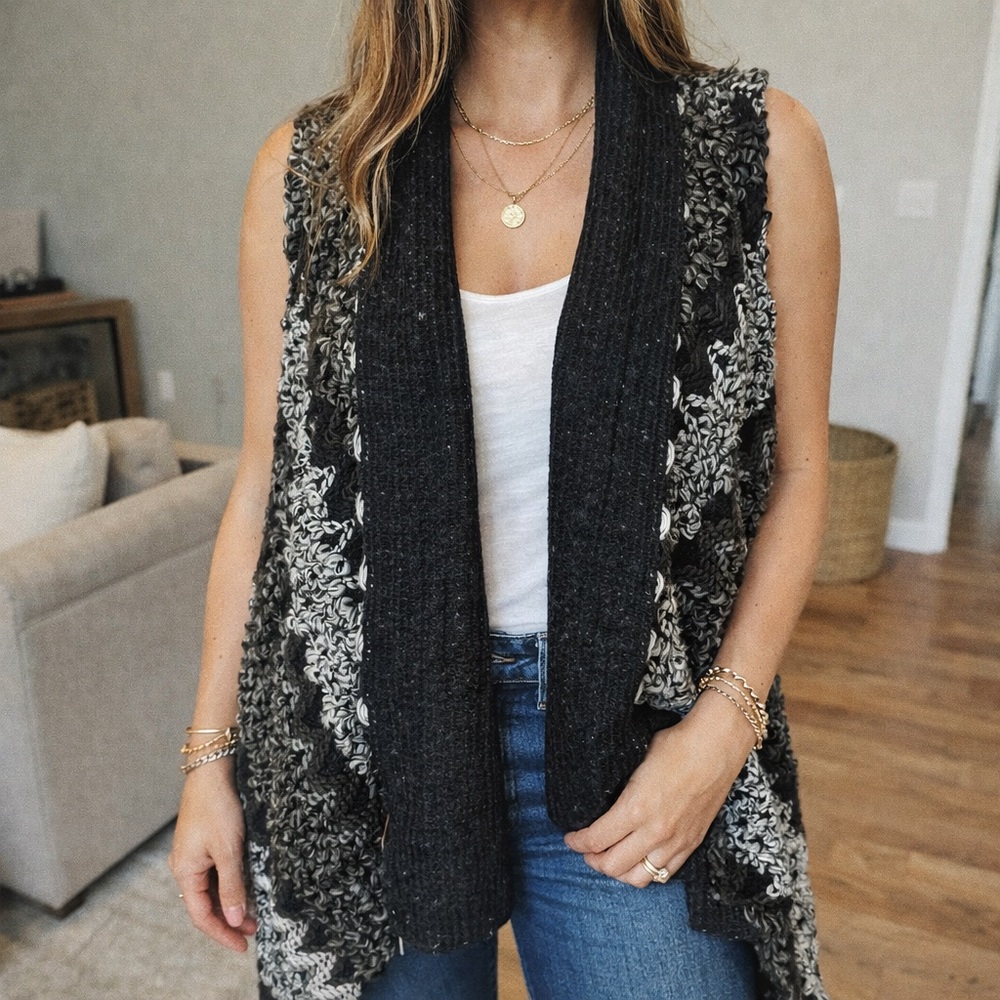 Black and Gray Women's Vest
